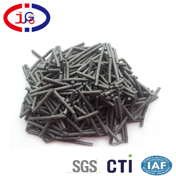 鐵氧體永磁鐵 圓形小磁柱 巨高磁鐵廠家 全規(guī)格全牌號 專業(yè)定制